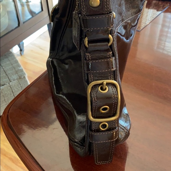 Coach Patent purse - Picture 3 of 9